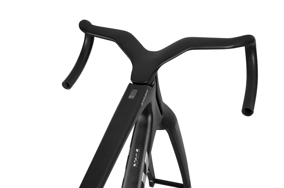 Front view of the V9 one-piece fork and handlebar assembly and external steerer